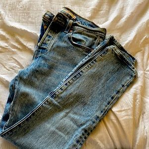 Levi’s wedgie fit jeans
